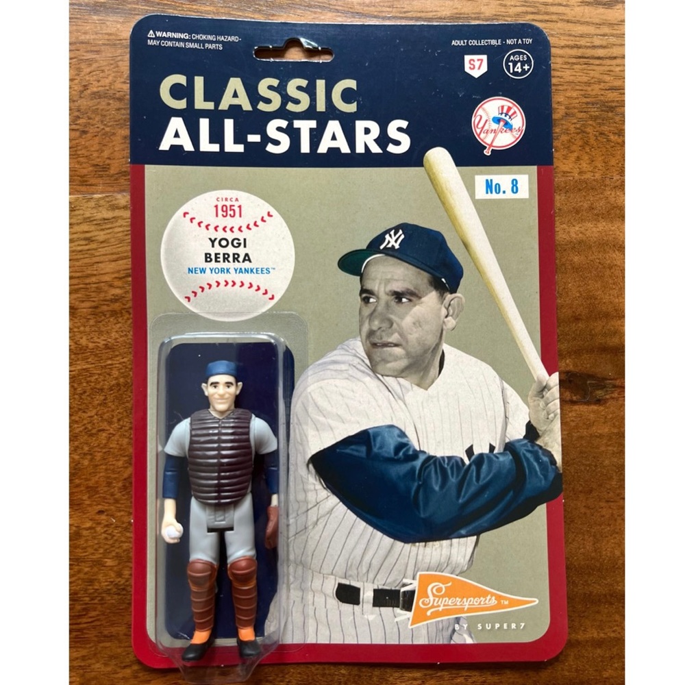 Super7 MLB Yogi Berra #8 New York Yankees Figurine Classic All-Stars Series 1